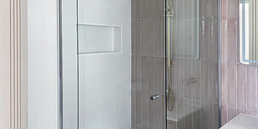framed-shower-glass-900-min