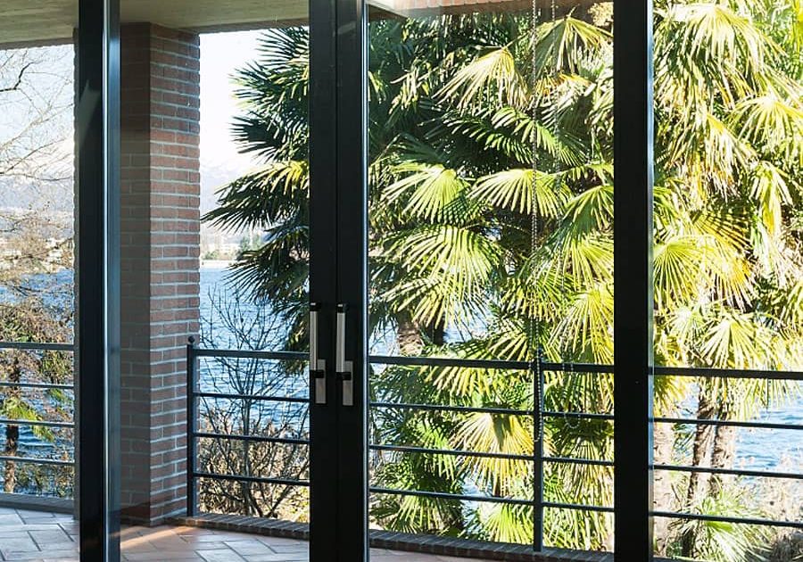 glass-door-900-min