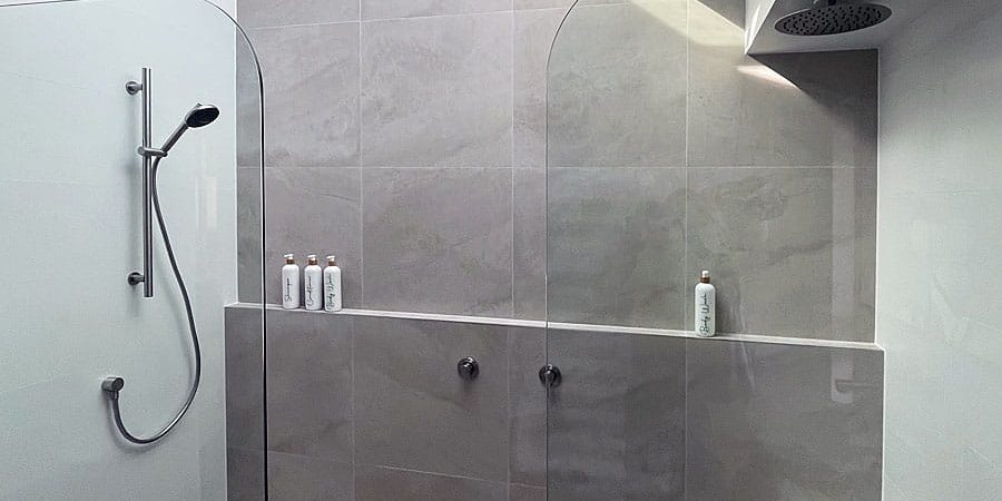 Frameless
